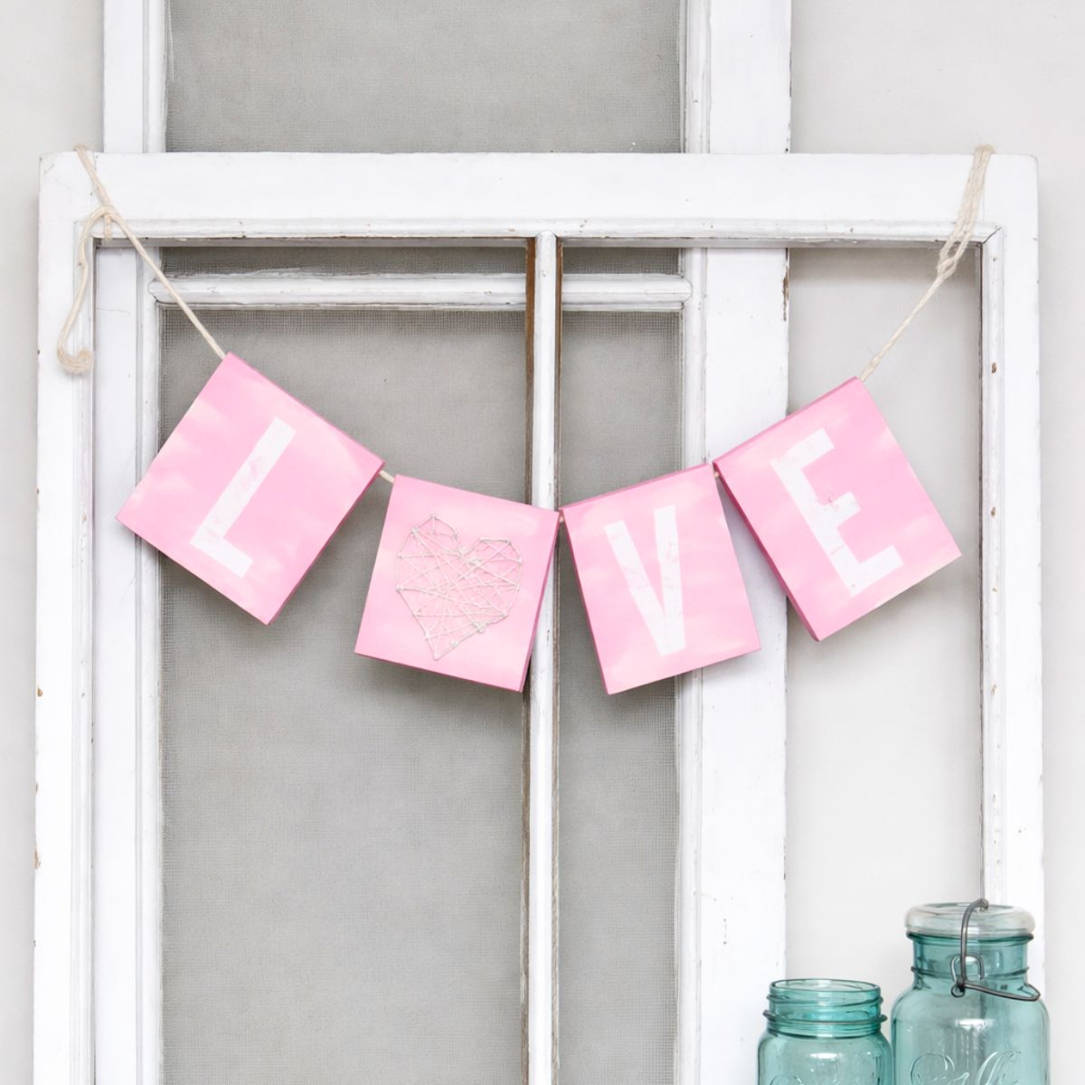 DIY Happy Valentine’s Day Banner